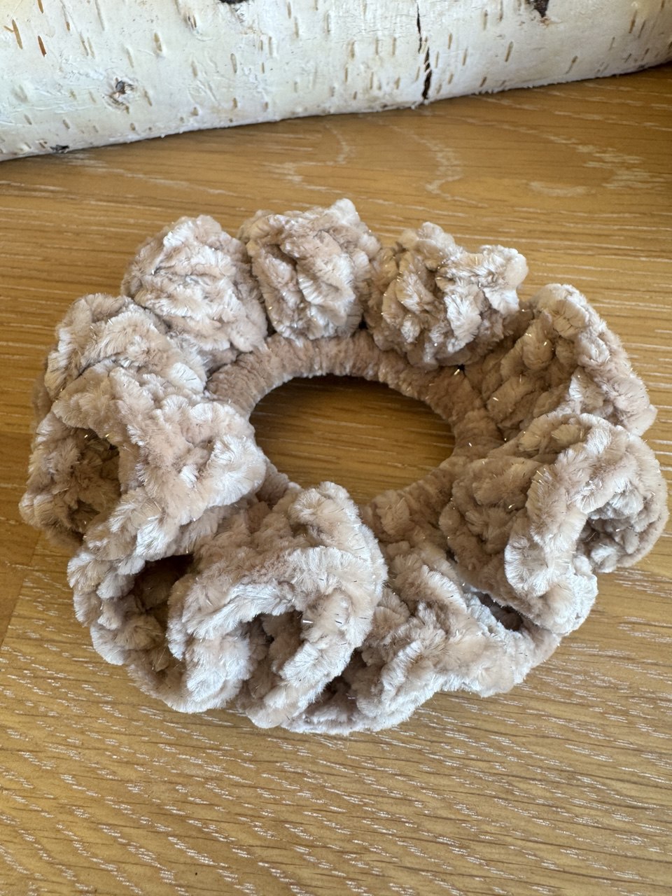 Scrunchy - Sparkly Frothy Fawn
