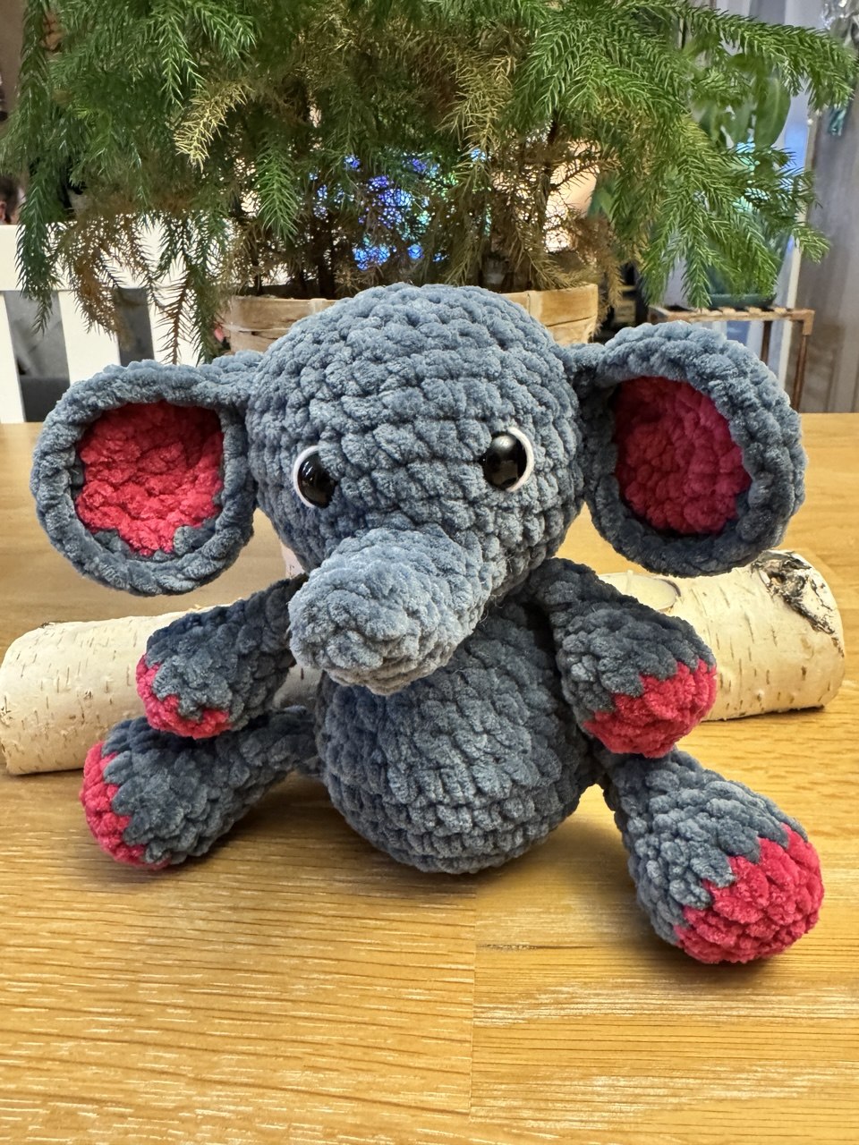 Elephant - Dark grey & Dark pink