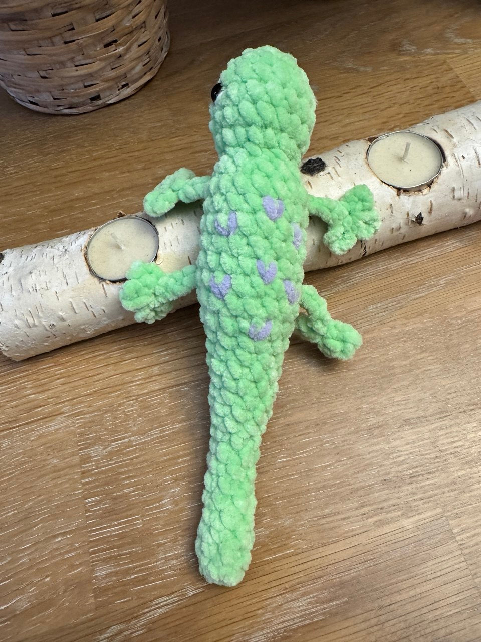 Lizard - Mint Green with Purple Accents